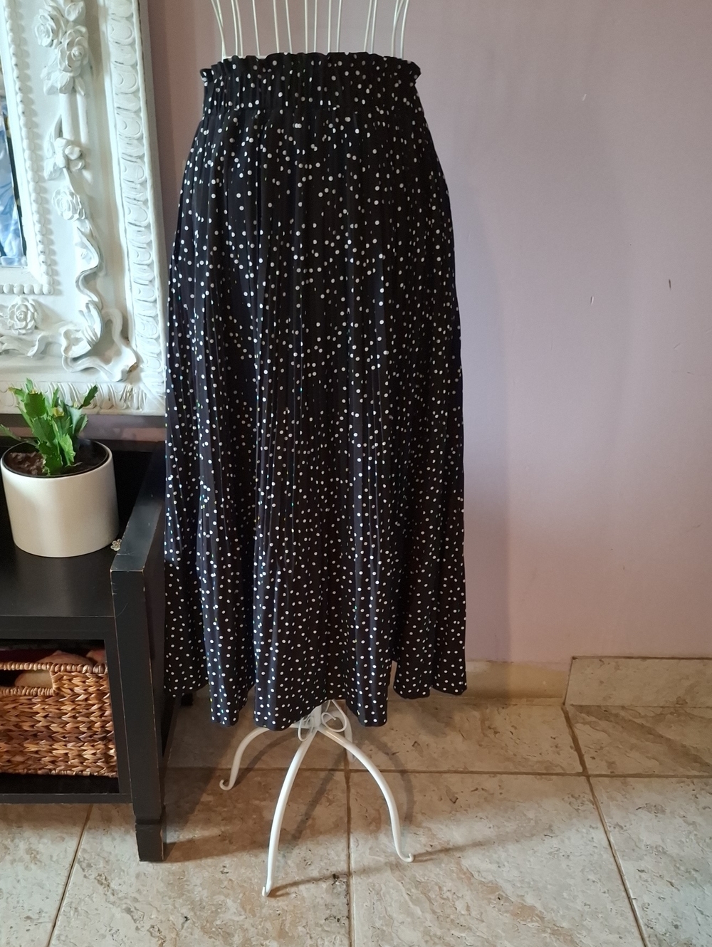 Black Polka Dot Midi Skirt with Elastic Waist